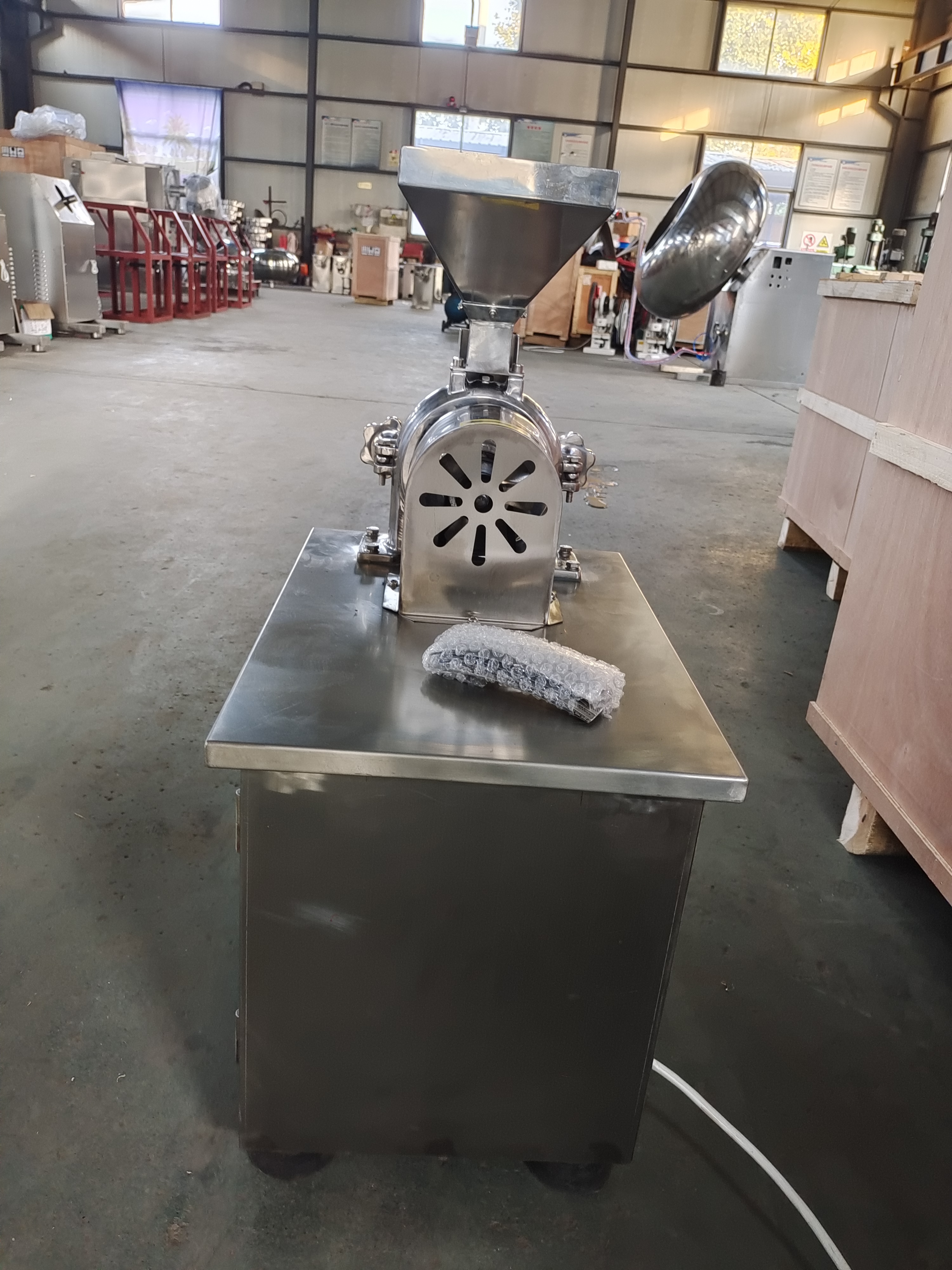 Máquina de molienda y trituración de alto efecto SF (set) Máquina de molinillo (30b)