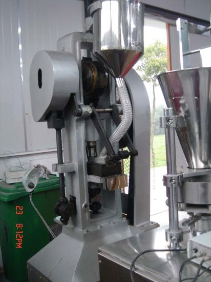 Thp-6 Canasta de flores Fabricación farmacéutica Máquina rotativa de fabricación de tabletas de prensa de pastillas